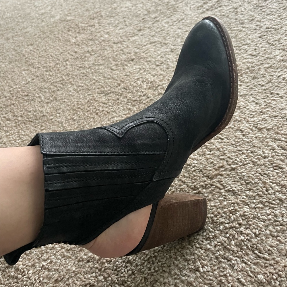 Dolce vita booties